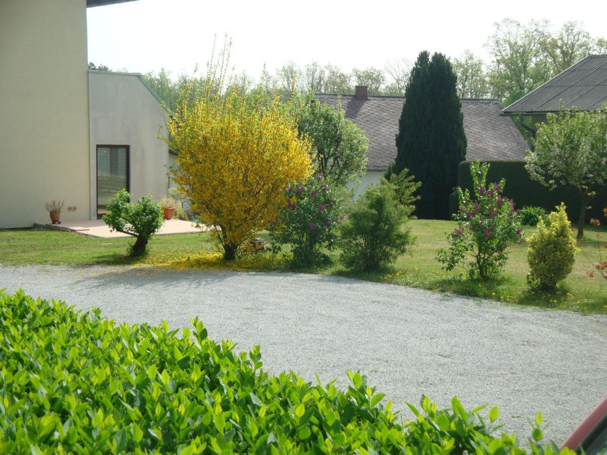 Haus Camelia Bad Tatzmannsdorf Exterior foto